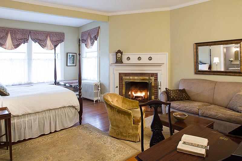 The Manor Inn Castine Exterior photo